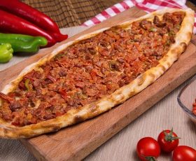 Kıymalı Pide